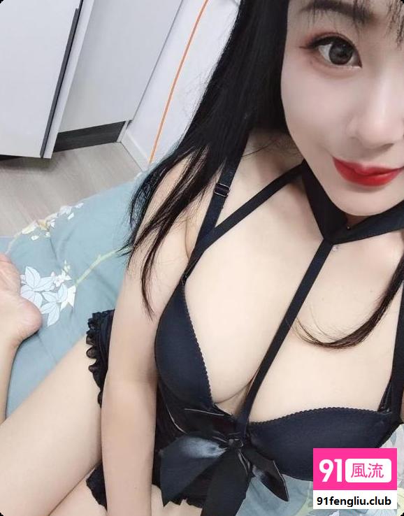 大奶露露